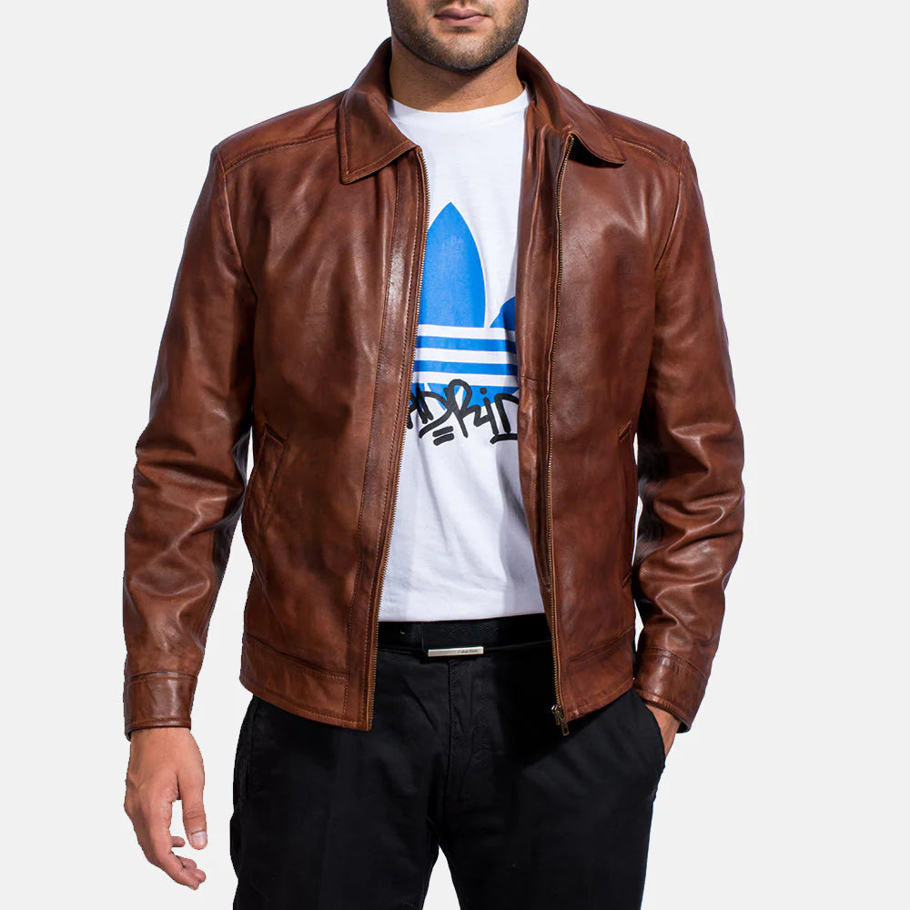 Timeless brown leather jacket for men, with a shirt collar for a smart-casual and comfortable fit.